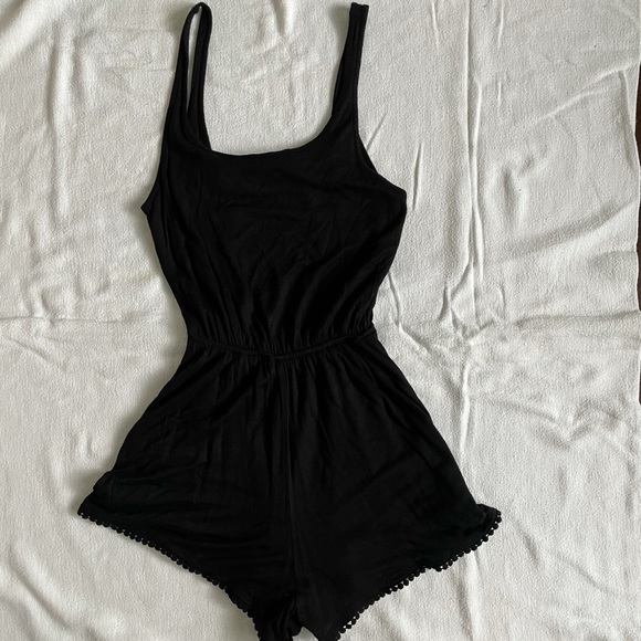 Hollister Dresses & Skirts - Hollister dark navy romper looks nearly black